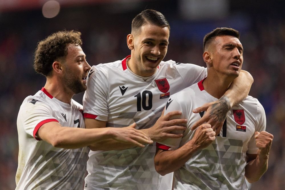 Cum a venit, așa a și plecat! FC Barcelona a mai cedat un jucător în Anglia după Coutinho_10