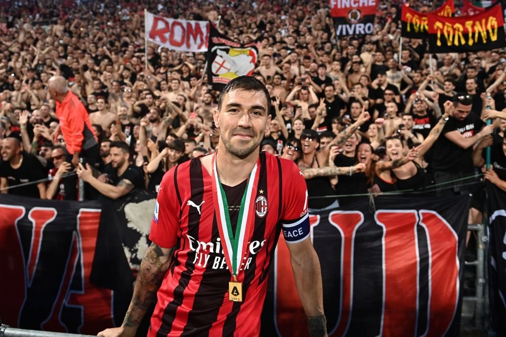 Ștefan Radu are un nou coleg în defensivă! A câștigat Scudetto cu AC Milan și e gata de o nouă aventură_2
