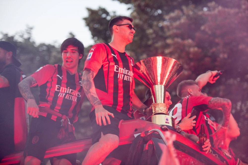 Ștefan Radu are un nou coleg în defensivă! A câștigat Scudetto cu AC Milan și e gata de o nouă aventură_8