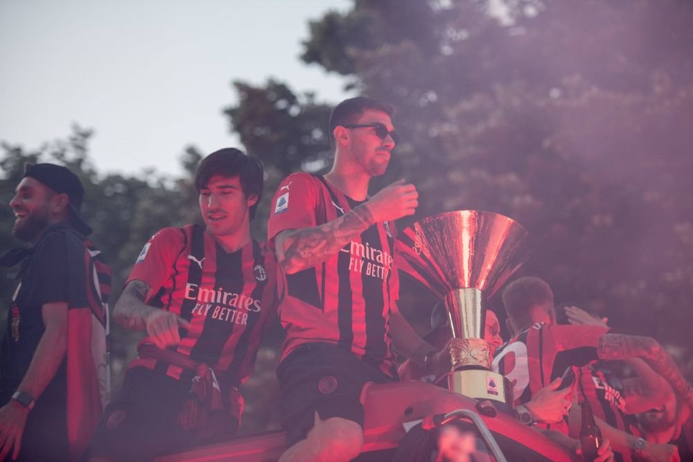 Ștefan Radu are un nou coleg în defensivă! A câștigat Scudetto cu AC Milan și e gata de o nouă aventură_9