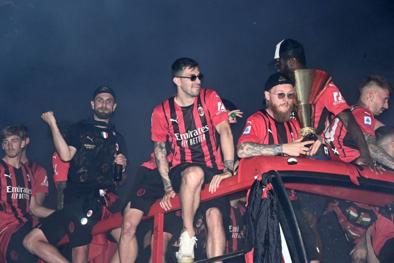 Ștefan Radu are un nou coleg în defensivă! A câștigat Scudetto cu AC Milan și e gata de o nouă aventură_10