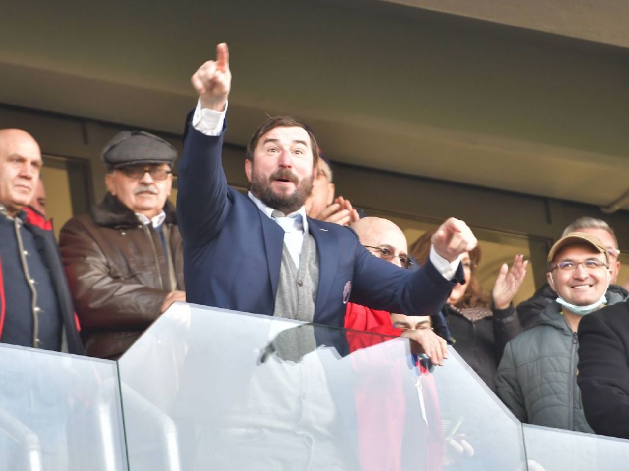 Dinamo, în pericol! Condiția impusă de Alin Petrache ca să joace pe Arcul de Triumf. „Pe mine nu mă deranjează”_1