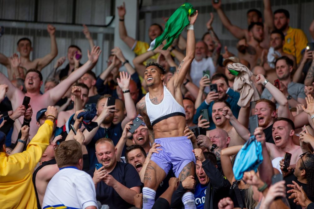 FC Barcelona confirmă prima „lovitură” a verii! Catalanii au anunțat că s-au înțeles cu Leeds pentru transferul lui Raphinha _6