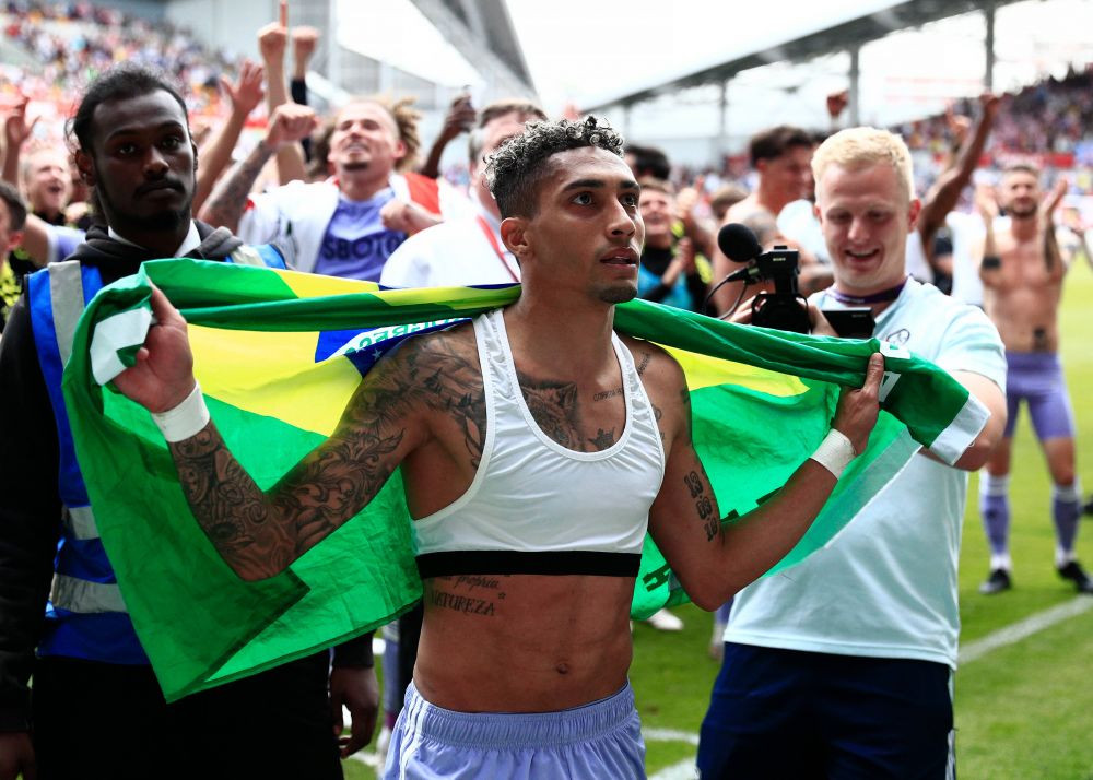 FC Barcelona confirmă prima „lovitură” a verii! Catalanii au anunțat că s-au înțeles cu Leeds pentru transferul lui Raphinha _9