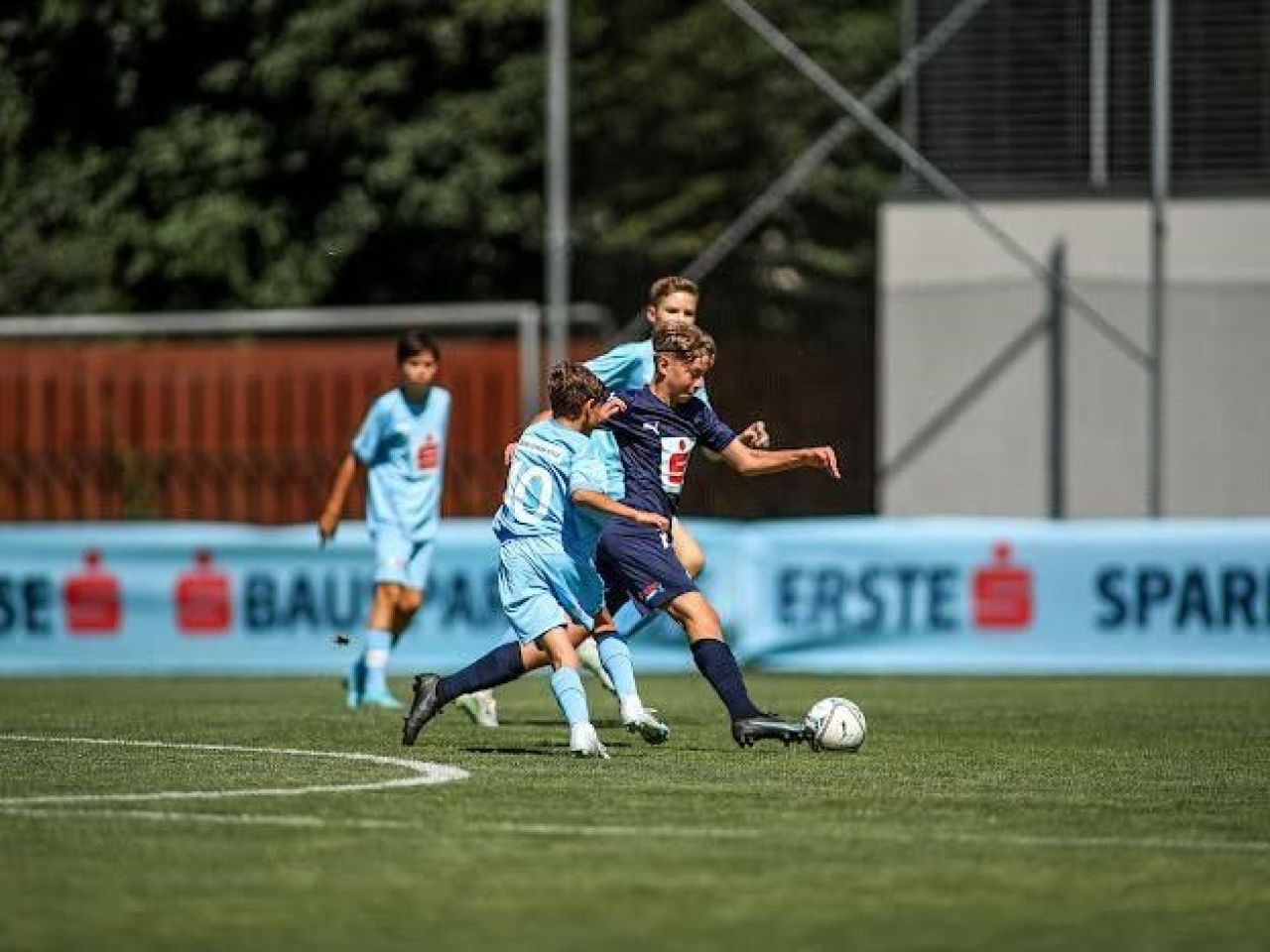 Un puști român are Austria la picioare: campion național la fotbal, vicecampion național la futsal_6
