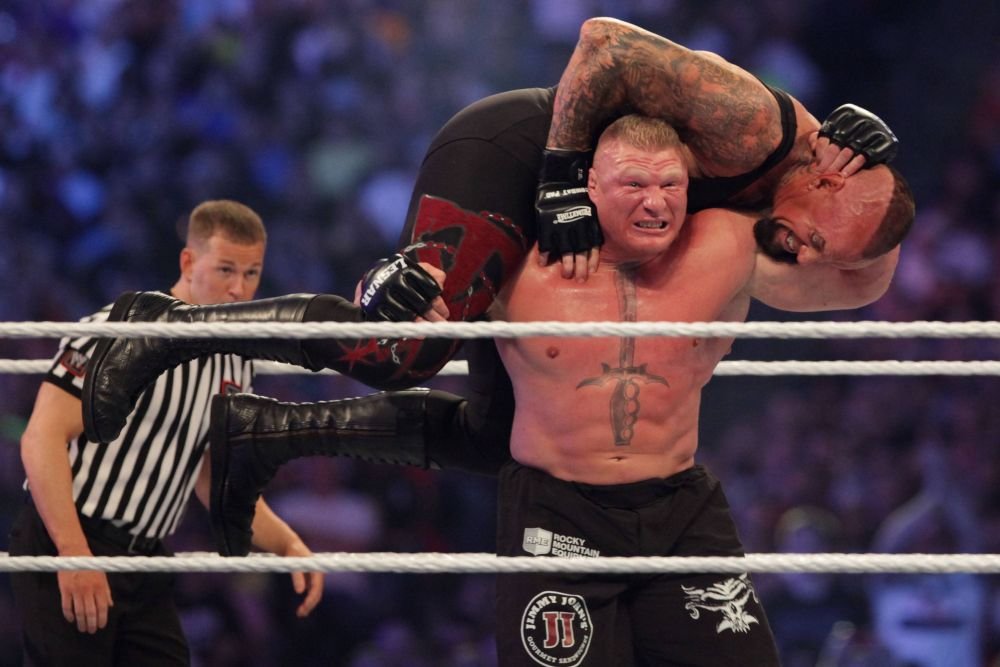 WWE | Fostul campion care &icirc;nainte de wrestling mulgea vacile. Povestea impresionantă a lui Brock Lesnar