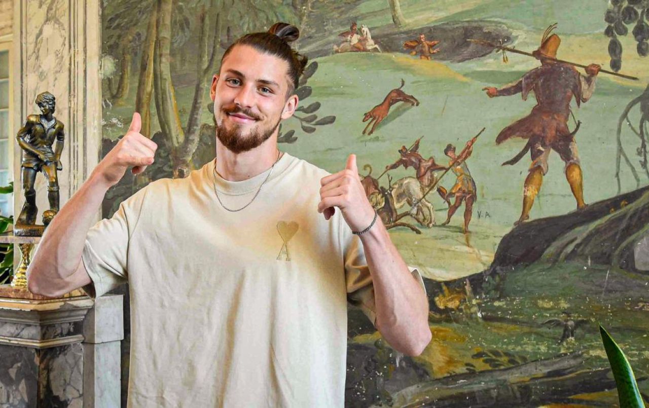 Radu Drăgușin, prezentat la Genoa! Juventus a oferit toate detaliile: suma la care poate ajunge transferul_2