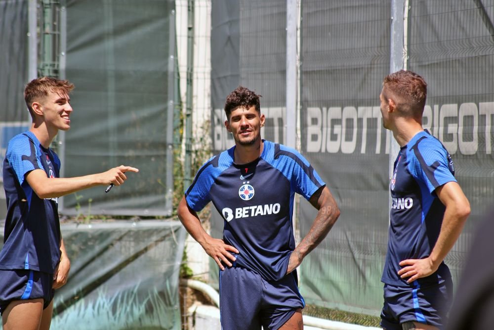 Fratele lui Tavi Popescu, la antrenamentul FCSB. Puștiul e considerat mai talentat decât vedeta 
