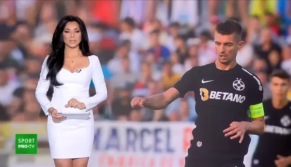 Jucătorii FCSB, asaltați în cantonamentul de la Berceni! Cine a intrat pe teren și ce le-au cerut jucătorilor