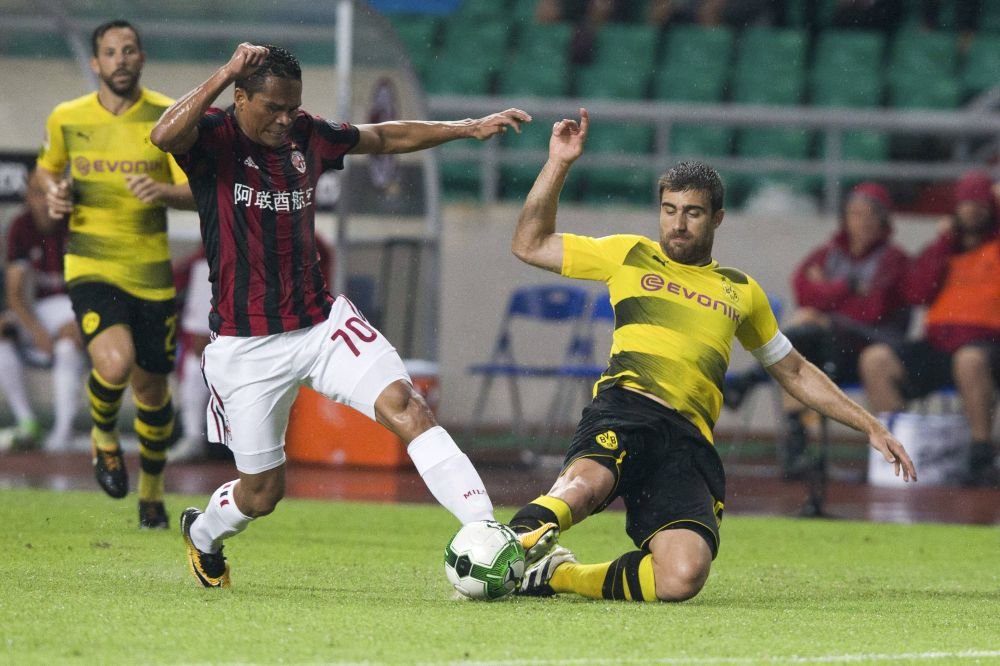 Atacantul care rupea plasele în Serie A și La Liga s-a întors acasă! ”Al doilea capitol al acestei povești de dragoste”_16
