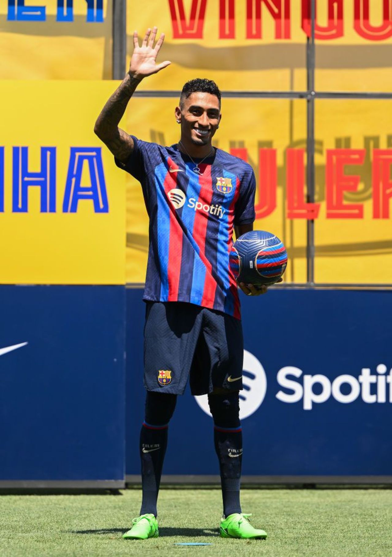 Barcelona l-a prezentat oficial pe Raphinha! Primele declarații ale brazilianului: „Sper să fac jumătate din câte a făcut Ronaldinho!” _5