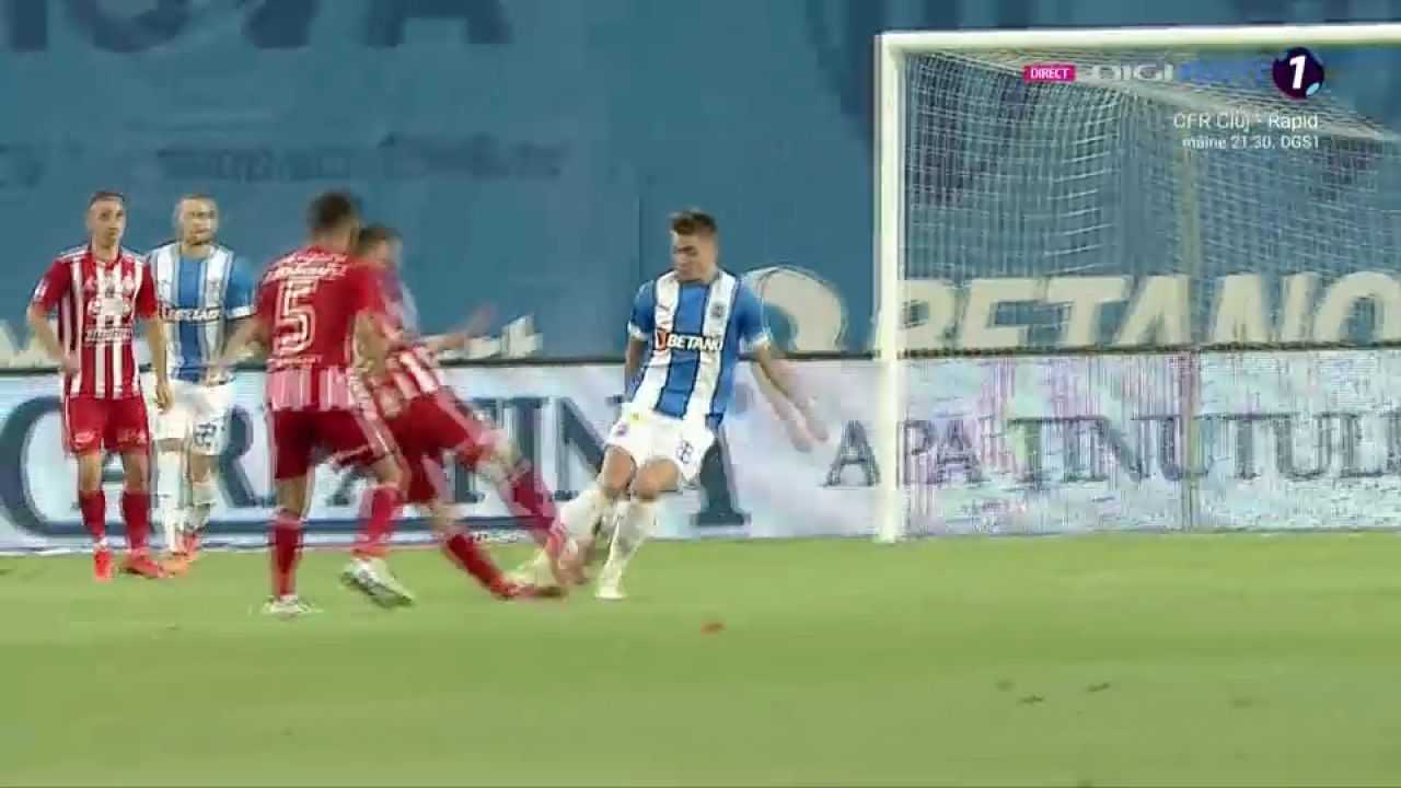 Se vede efectul VAR în Superliga! Mateiu, eliminat în meciul cu Sepsi după o decizie luată în urma consultării arbitrajului video_7