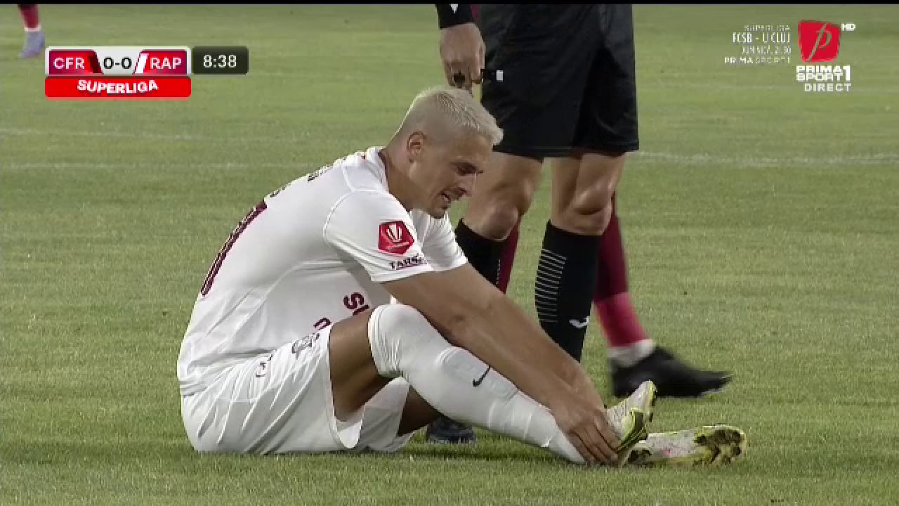 Ce ghinion pentru Rapid! Trei accidentări în doar 36 de minute contra lui CFR Cluj_1