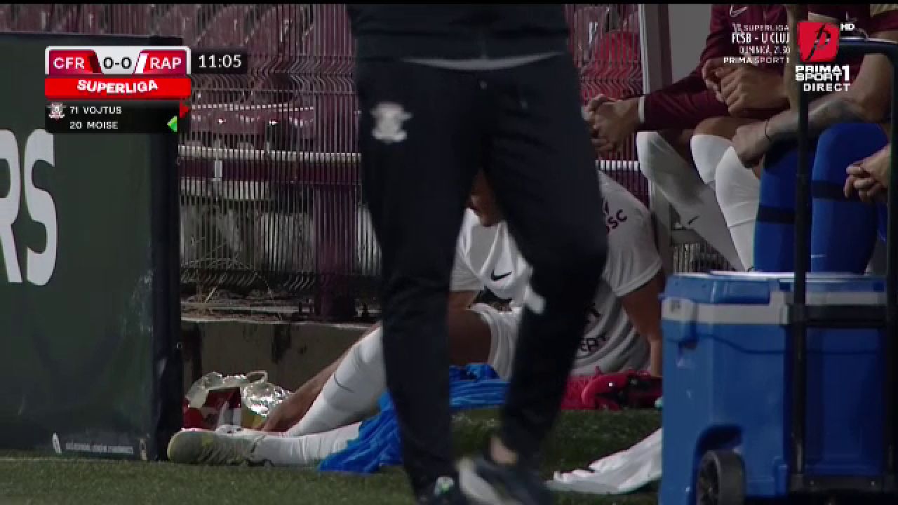 Ce ghinion pentru Rapid! Trei accidentări în doar 36 de minute contra lui CFR Cluj_4