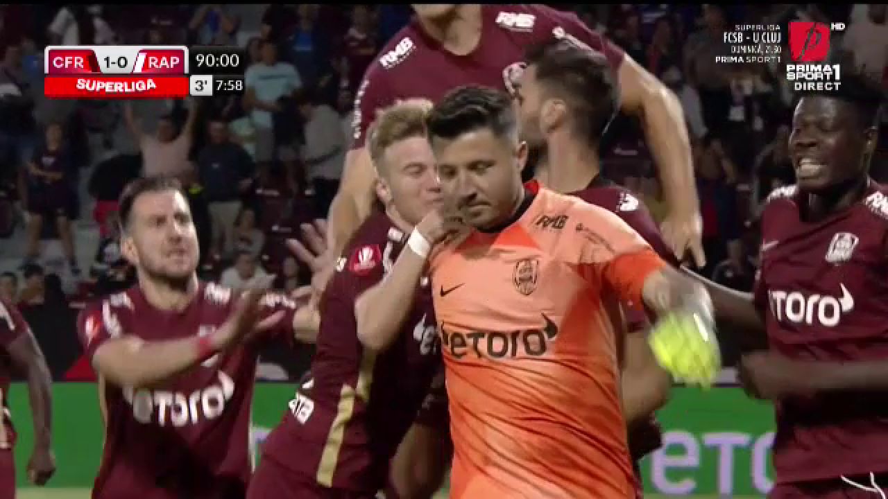 Final de infarct în CFR Cluj - Rapid! Primul penalty din istoria Superligii acordat după consultarea VAR_6