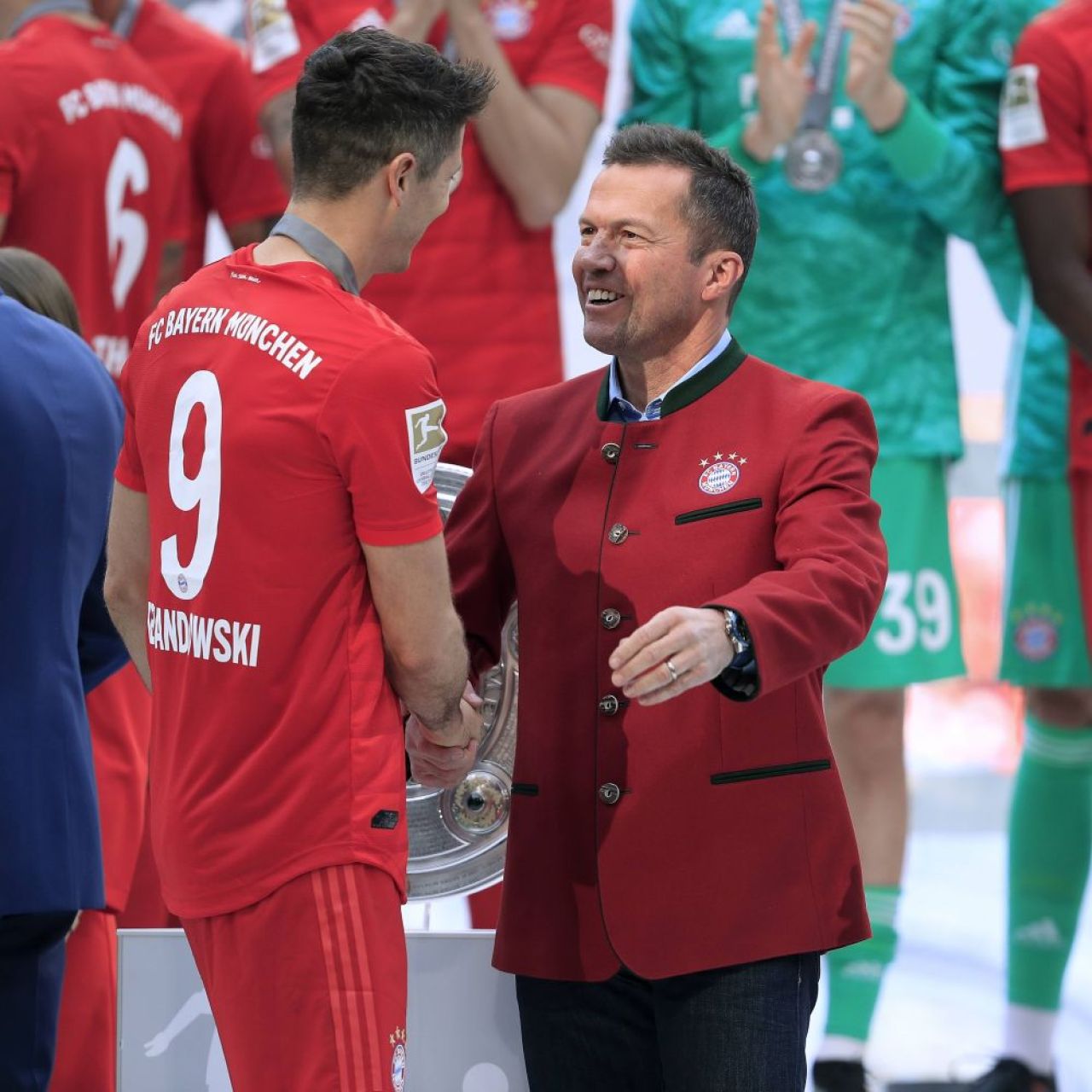 „Acum îl înțeleg pe Lewandowski după ce am văzuut contractul!” Legenda lui Bayern Munchen, de partea polonezului _5
