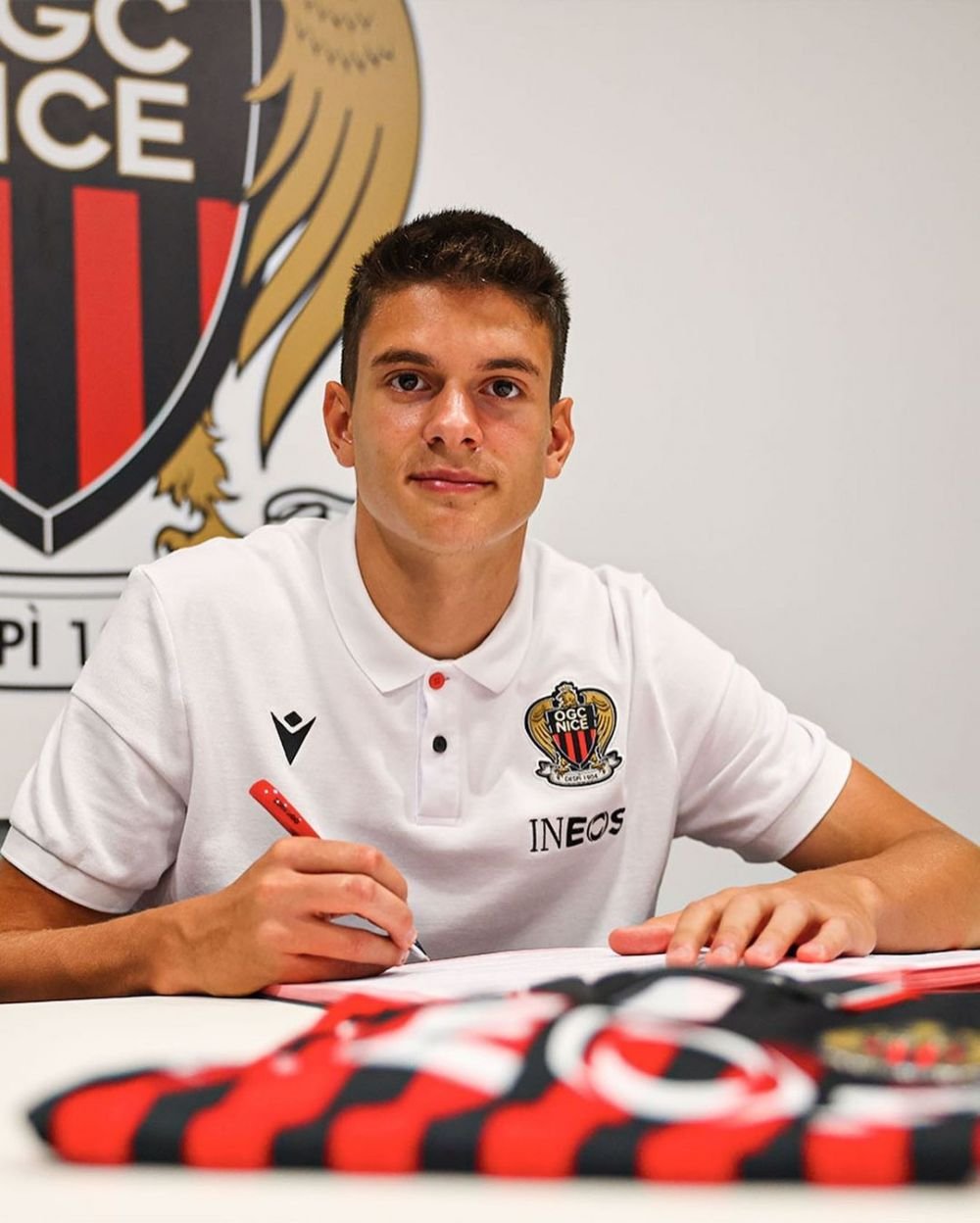 Rareș Ilie, prezentat oficial de Nice: „Un talent rar!” Clip spectaculos pregătit de francezi pentru fotbalistul român _12
