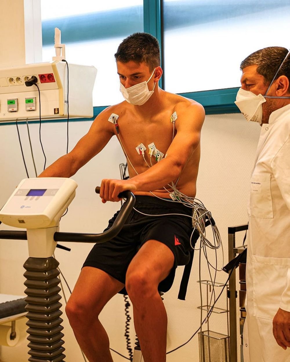 Rareș Ilie, prezentat oficial de Nice: „Un talent rar!” Clip spectaculos pregătit de francezi pentru fotbalistul român _13