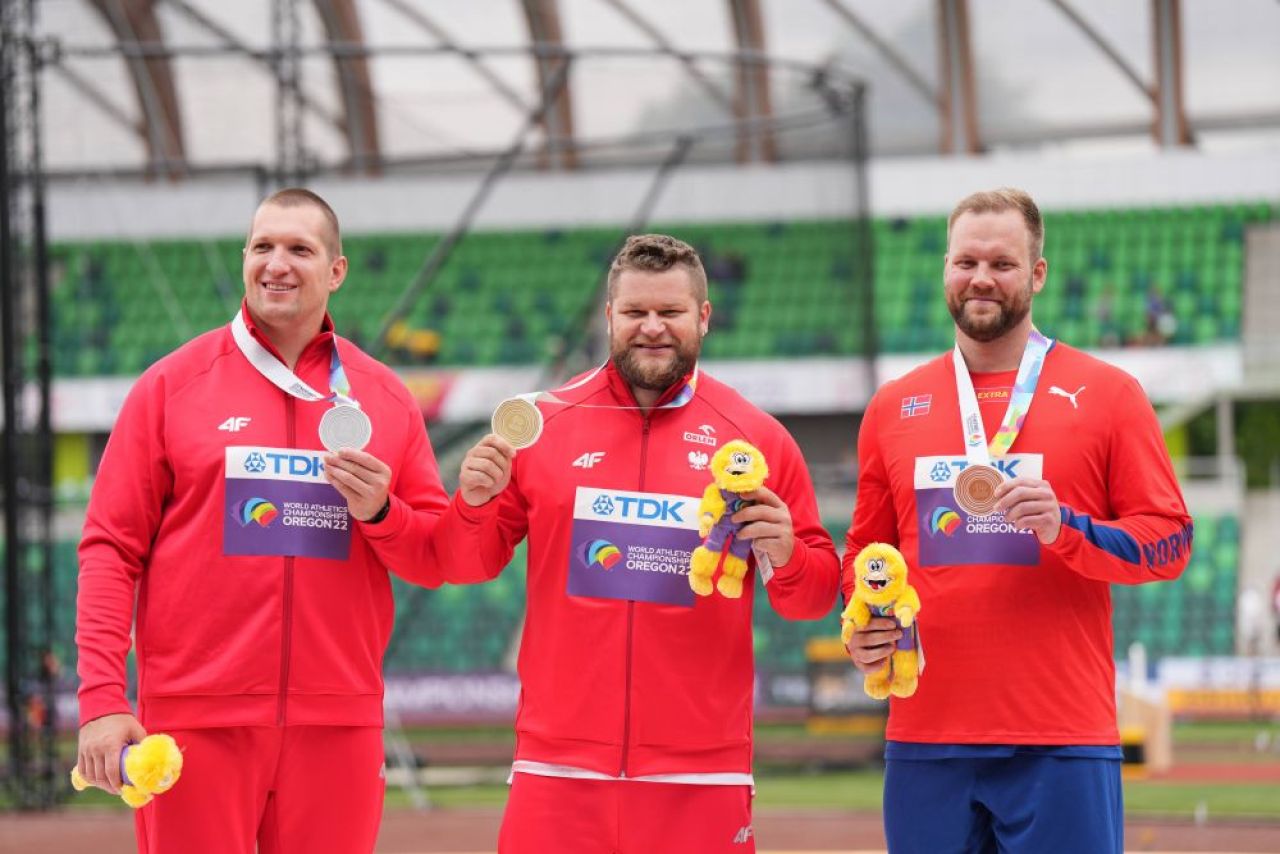 Un colos din Polonia scrie istorie în atletismul mondial. E pe urmele lui Bubka!_3