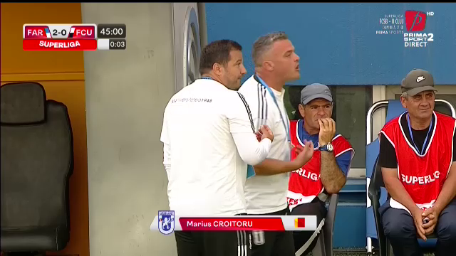 O nouă echipă, aceleași obiceiuri! Marius Croitoru, eliminat după 45 de minute pe banca celor de la FCU Craiova_3