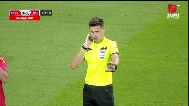 VAR-ul i-a refuzat un penalty lui FCSB în meciul cu U Cluj! Ce arată reluările la hențul lui Romario Pires_1