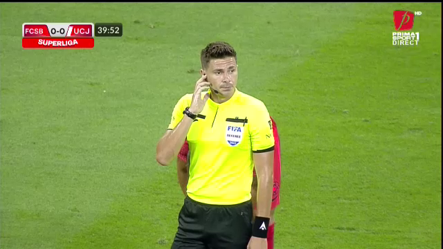 VAR-ul i-a refuzat un penalty lui FCSB în meciul cu U Cluj! Ce arată reluările la hențul lui Romario Pires_9