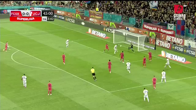 Lovitură pentru FCSB &icirc;n finalul primei reprize! Cum a marcat Universitatea Cluj