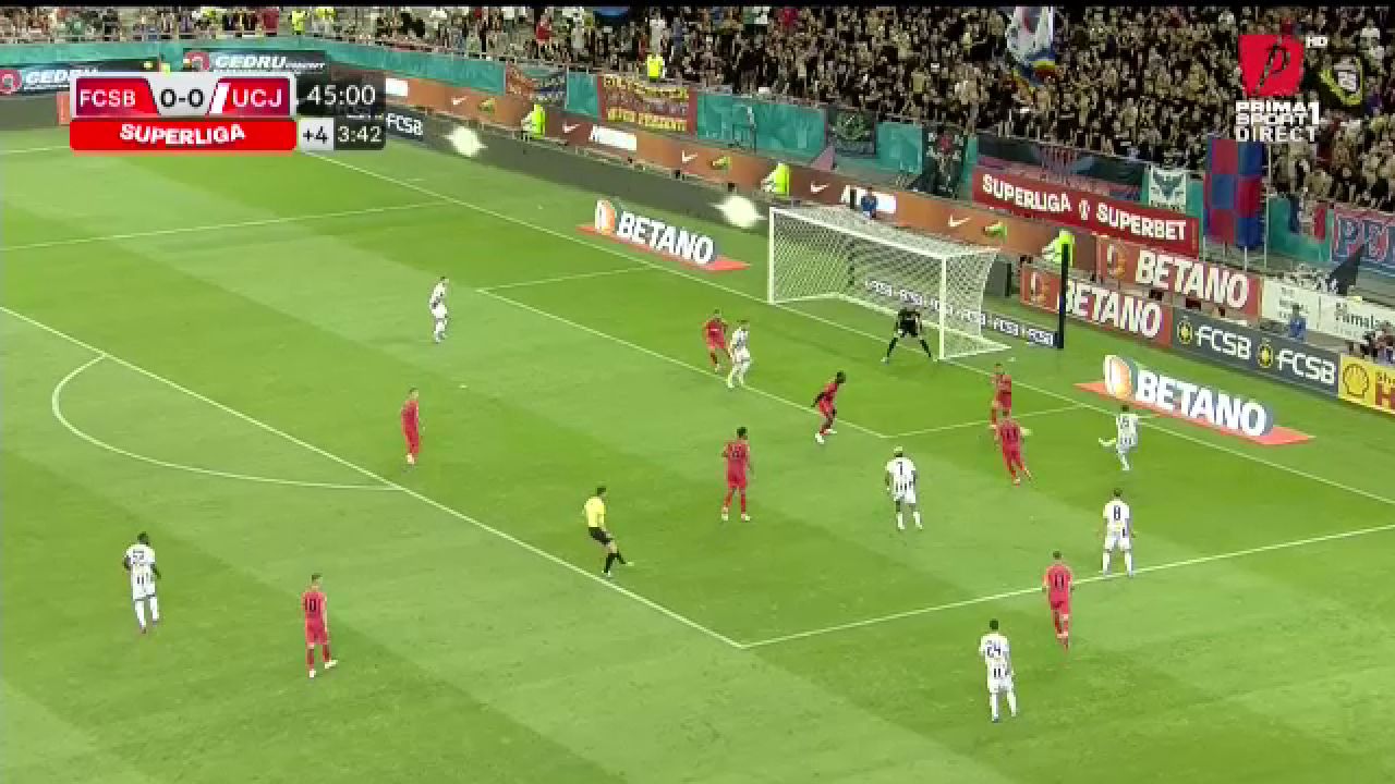 Lovitură pentru FCSB în finalul primei reprize! Cum a marcat Universitatea Cluj_10