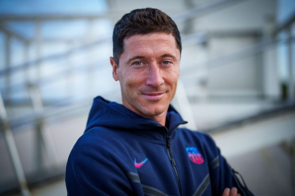 Robert Lewandowski a aterizat la Miami și a fost prezentat oficial de Barcelona! Imagini de la &icirc;nt&acirc;lnirea cu jucătorii&nbsp;