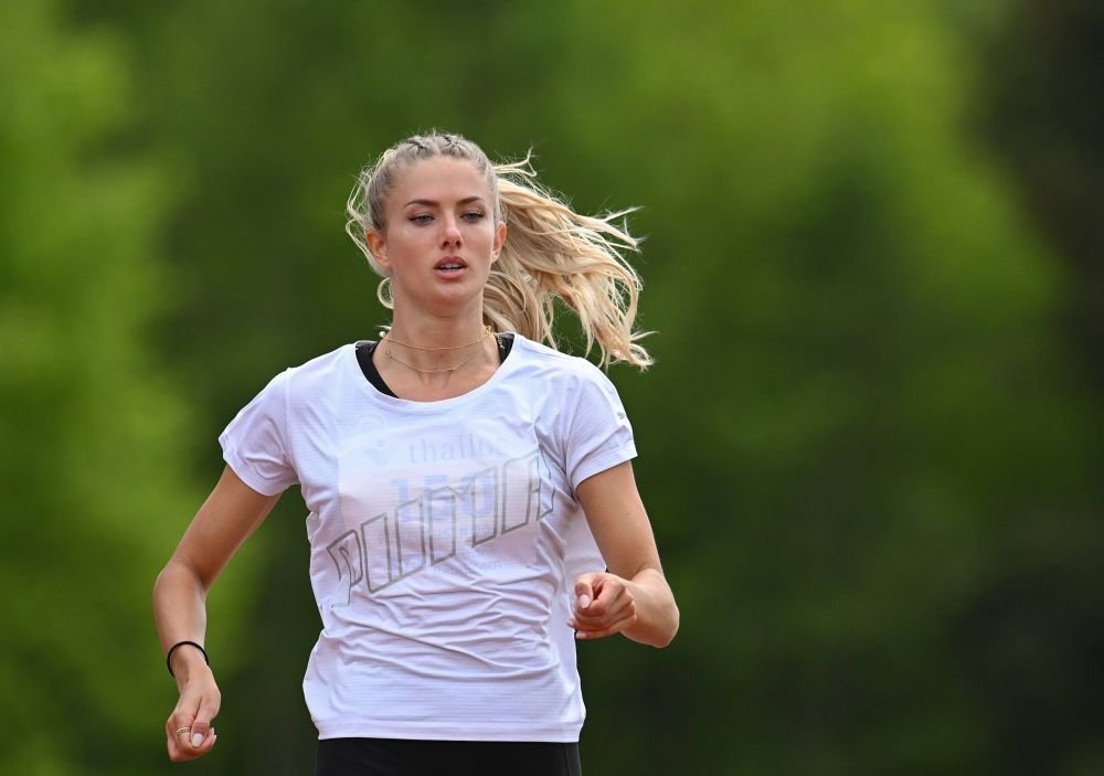 „Cea mai frumoasă din lume”, dezamăgire la Campionatele Mondiale! Alica Schmidt a ratat participarea în finală! Ce a spus _65