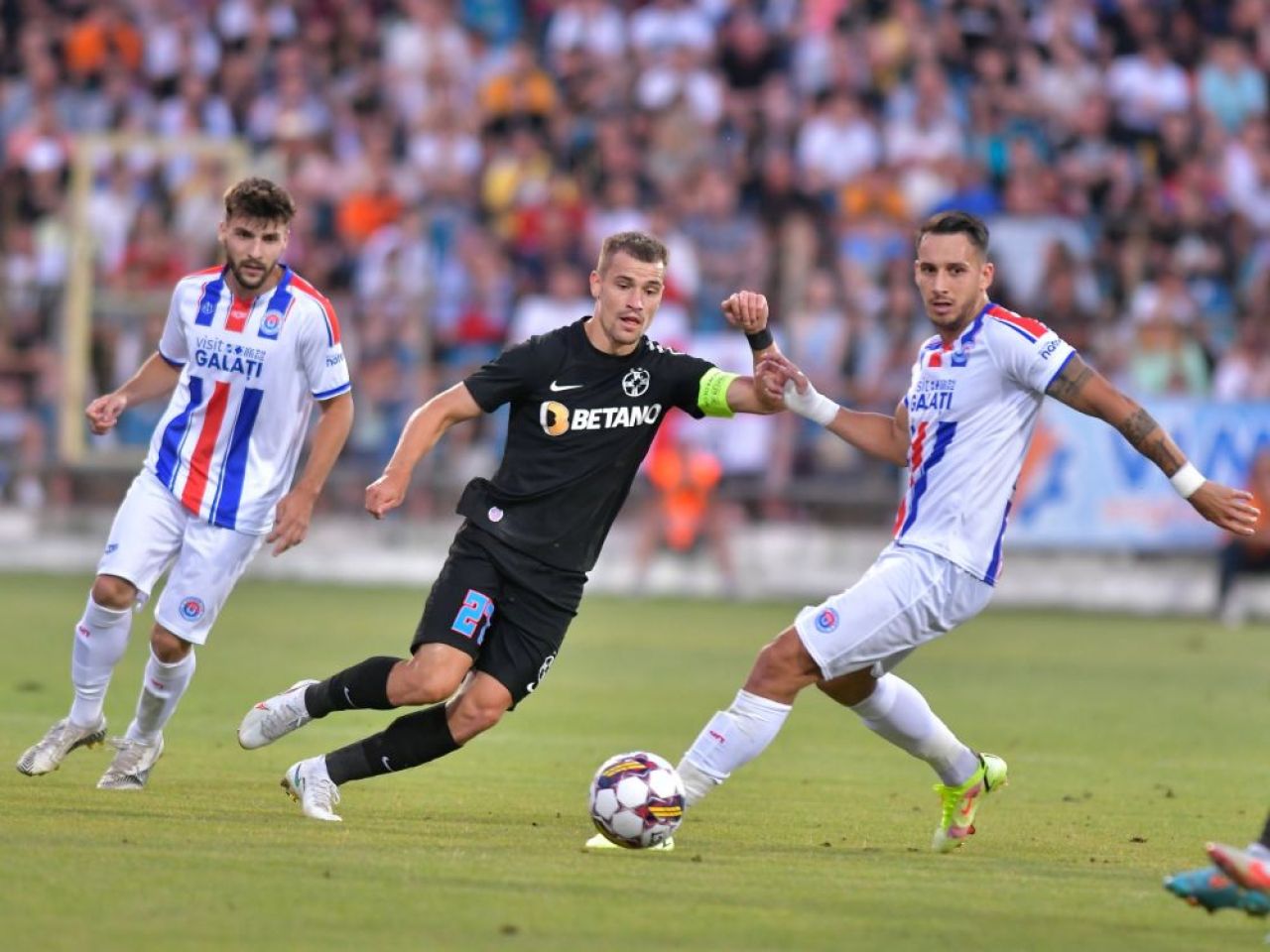 Olaru Milionaru'! Arabii îl „contrazic” pe Becali și sunt gata să crească oferta de 5 milioane de euro pentru jucătorul de la FCSB! Cât oferă _1