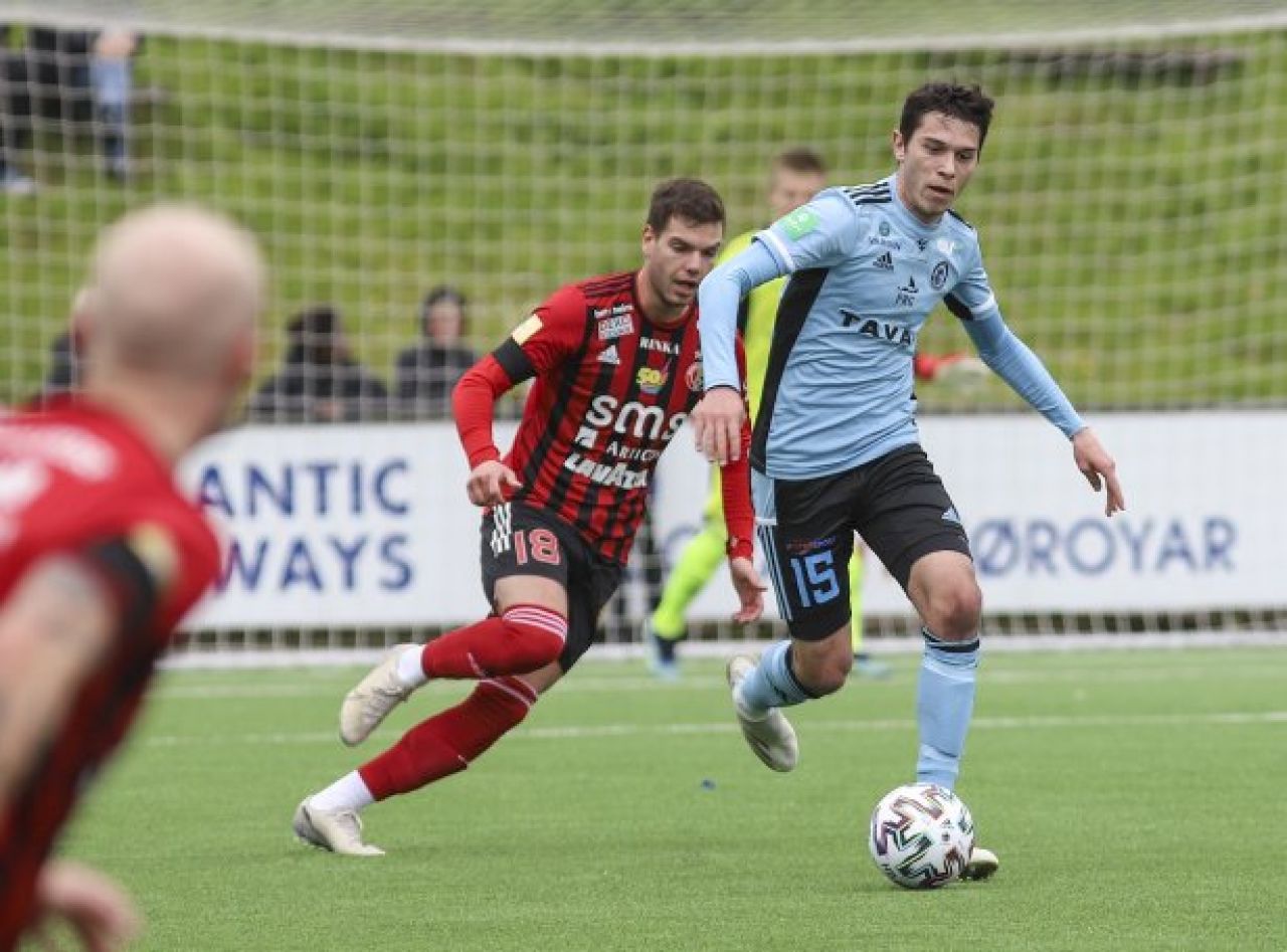 SPECIAL I Tatăl de 48 de ani și fiul de 20 de ani joacă amândoi în Conference League: unul poate da de FCSB!_2