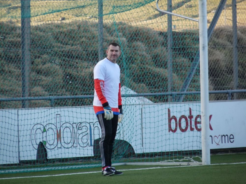 SPECIAL I Tatăl de 48 de ani și fiul de 20 de ani joacă amândoi în Conference League: unul poate da de FCSB!_7
