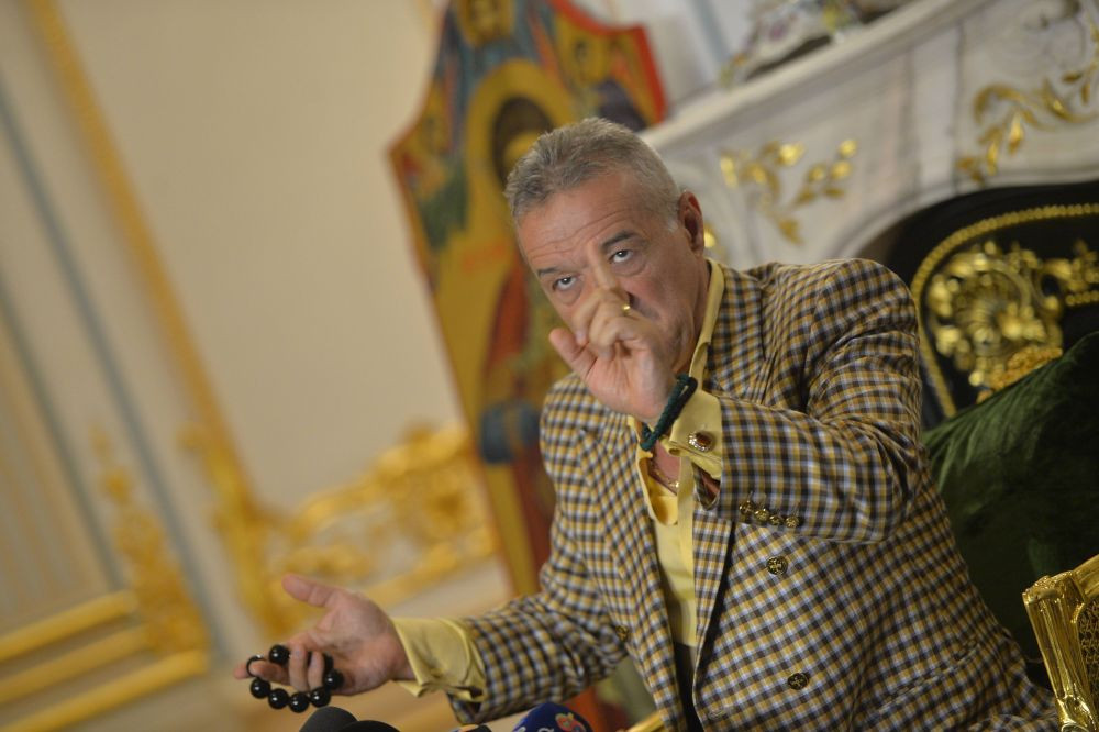 „Mă credeți nebun?” Reacția neașteptată a lui Gigi Becali când a fost întrebat de titlu. Ce a spus patronul FCSB-ului_2