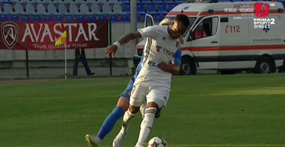 Placaj ca la rugby în fotbal! Fotbalistul de la Chindia a văzut cartonașul roșu direct_10