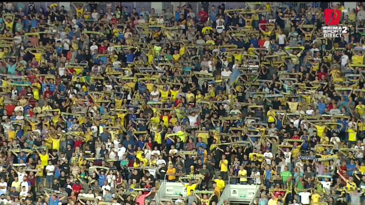 Atmosferă superbă la revenirea Petrolului în Liga 1! Fanii au luat cu asalt ”OZN-ul” din Ploiești_6