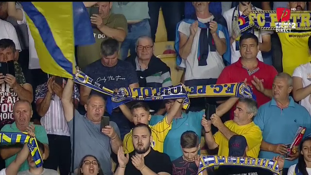 Atmosferă superbă la revenirea Petrolului în Liga 1! Fanii au luat cu asalt ”OZN-ul” din Ploiești_8