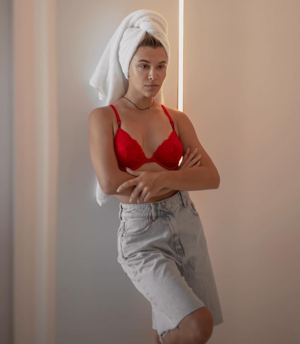 Diana Bulimar, imagini topless de la plajă! Fosta gimnastă a renunțat la inhibiții: imagini incendiare_14