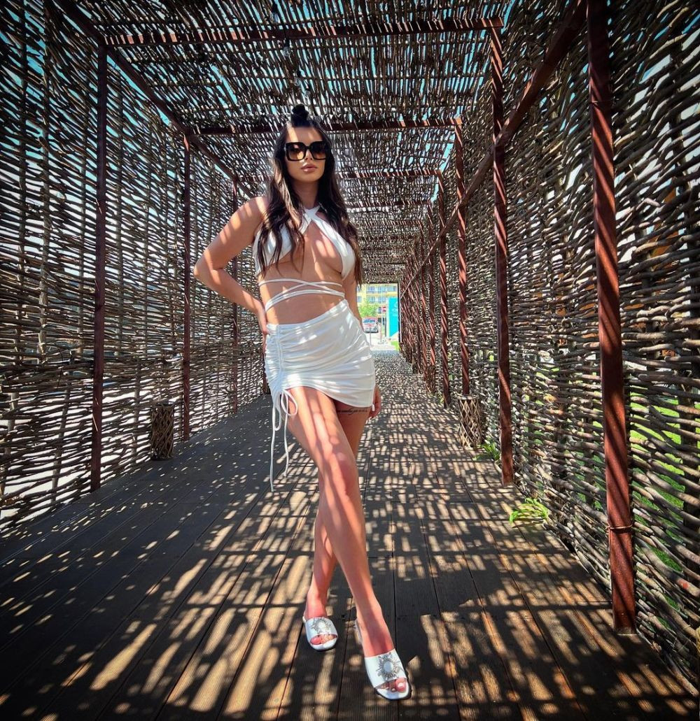 Andrei Ivan și Anda Butuc vor deveni părinți. Atacantul de la Universitatea Craiova a făcut anunțul într-un mod inedit_52