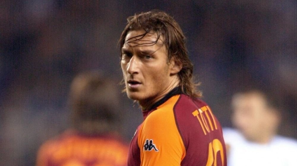 Top 10 cei mai bogați fotbaliști și foști fotbaliști. 10. Eden Hazard, 9. Pele, 8. Totti_7