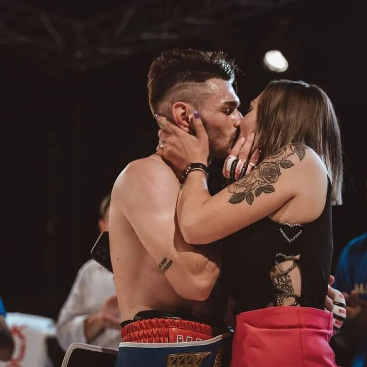 Fotbalistul român de la Fiorentina devenit boxer profesionist și campion național în Italia: ”Ăsta e numai începutul!”_1