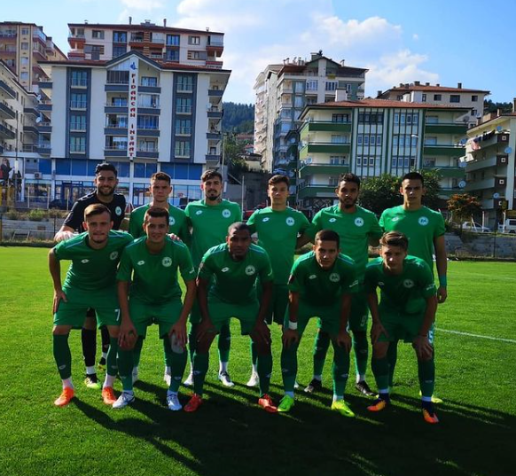 Răzvan Lucescu, ”executat” în Conference League în doar 20 de minute de un jucător de Liga 2 din România!_4
