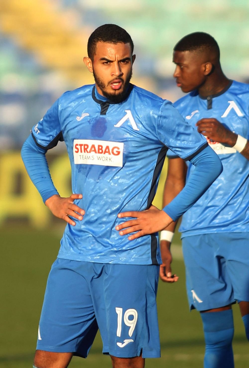Răzvan Lucescu, ”executat” în Conference League în doar 20 de minute de un jucător de Liga 2 din România!_15