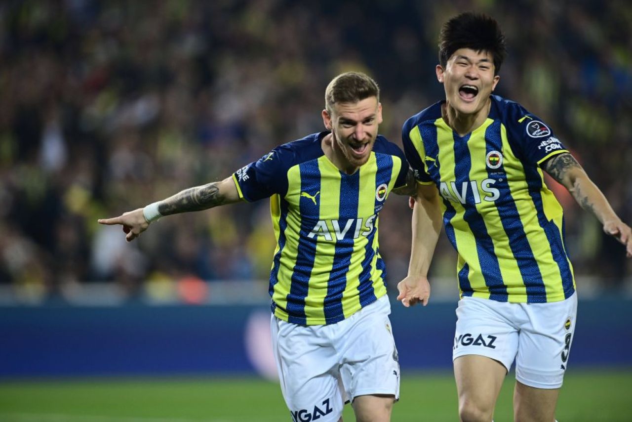 E gata? Napoli și Fenerbahce, acord pentru următorul Koulibaly. Italienii au adus un japonez să-l uite pe fostul fundaș_4
