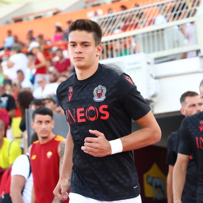 &bdquo;Inteligență de joc și hotăr&acirc;re!&rdquo; Rareș Ilie i-a cucerit pe francezi la primul meci &icirc;n tricoul lui Nice