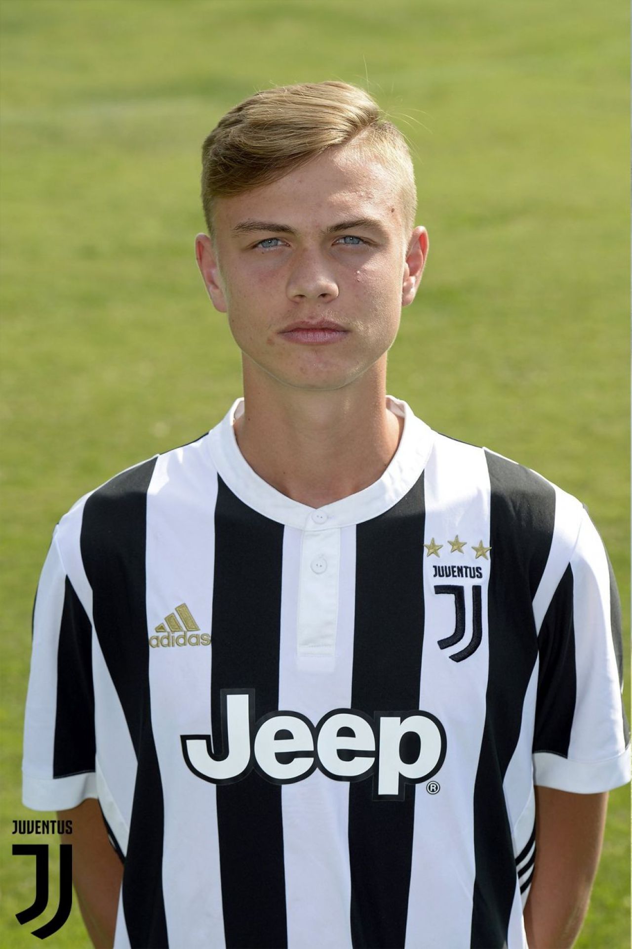 Un român de la Juventus Torino este aproape de Eintracht Frankfurt, deținătoarea Europa League! Detaliile tranzacției_4