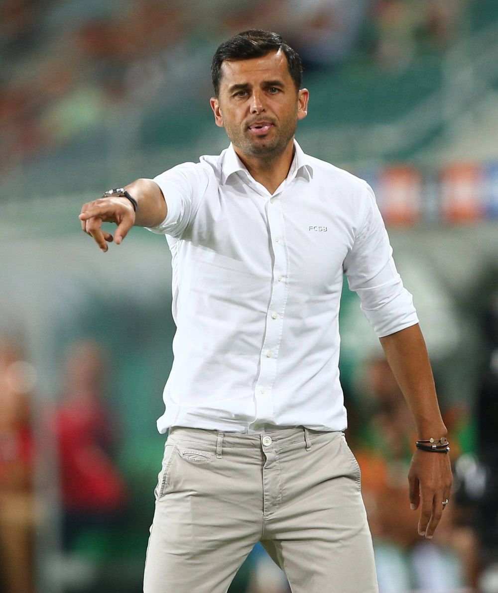 Rețeta antrenorului la FCSB explicată de Vivi Răchită. „Să fii cuminte și să prezinți unghiile la control pe batistuță”_4