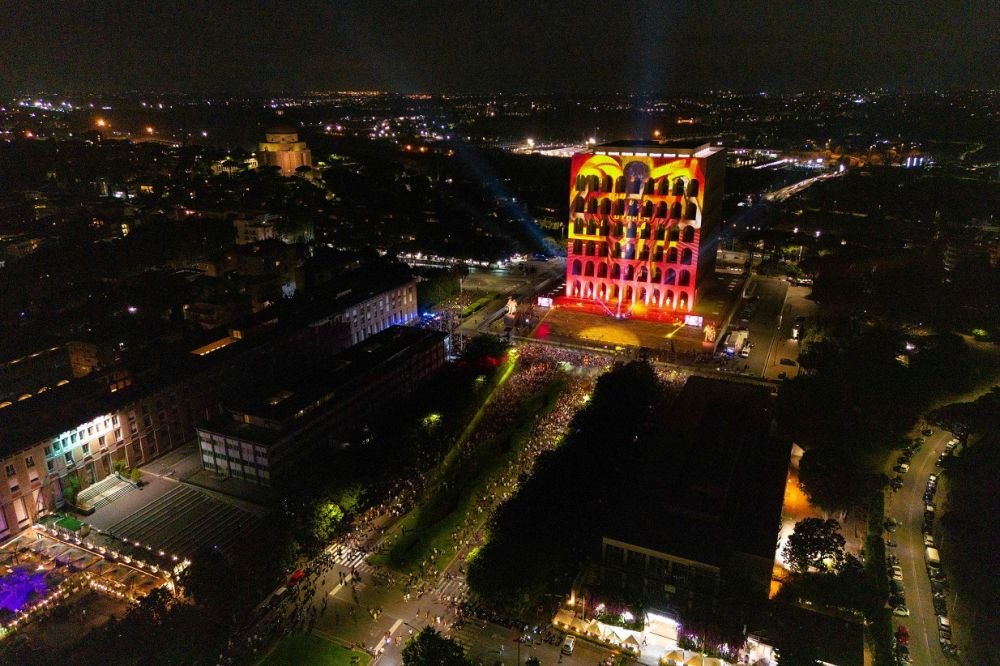 Imagini de colecție la Roma! Paulo Dybala, prezentat în fața a 10.000 de fani_3