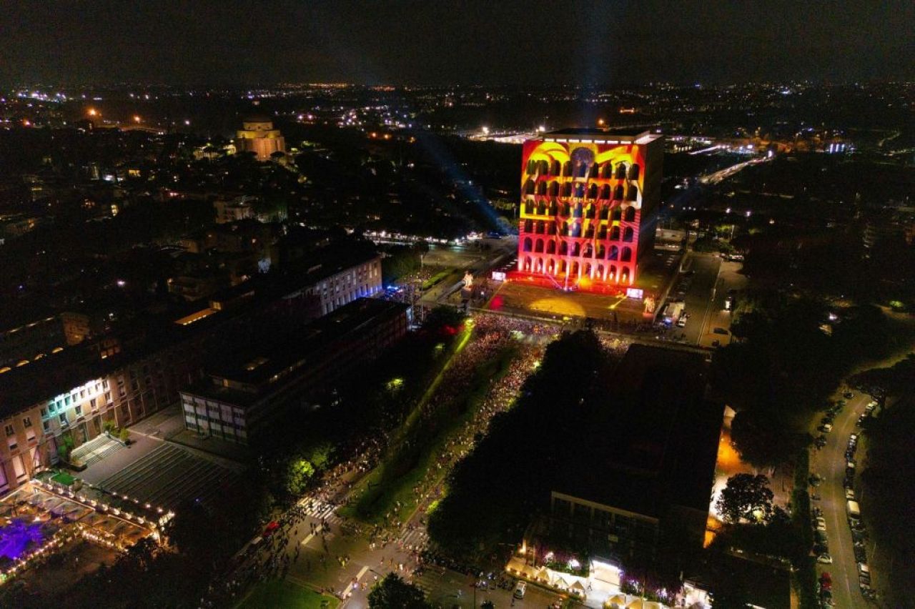 Imagini de colecție la Roma! Paulo Dybala, prezentat în fața a 10.000 de fani_3