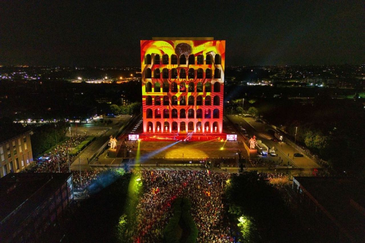 Imagini de colecție la Roma! Paulo Dybala, prezentat în fața a 10.000 de fani_4